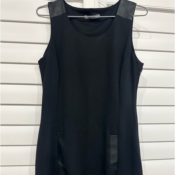 Dress - Picture 1 of 2